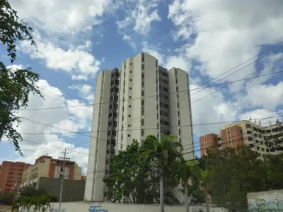 Venta Bello Y Amplio Apartamento En La Mejor Zona Del Este, Barquisimeto !& Profesional Inmobiliario Mehilyn Perez !&