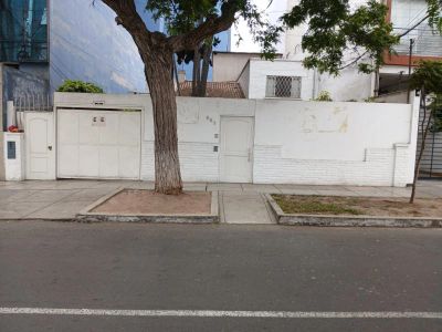 Venta Casa como terreno en magnifica zona de Miraflores-Ideal para proyectos Inmobiliarios