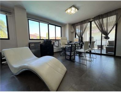 VENTA CASA EN COSTA DEL ESTE CON PISCINA, 940MTS cv
