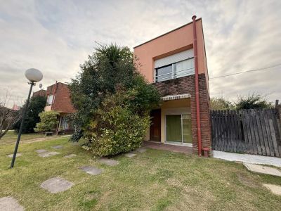 VENTA CASA SOLYMAR, 2 DORMITORIOS, COMPLEJO