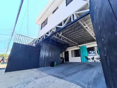 Venta de 3 Apartamentos en Desamparados, San José. 