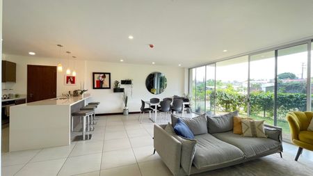 Venta de Apartamento en Escazú, San José. RAH 26-102