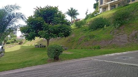 Venta de Apartamento en San Rafael de Escazú. RAH 26-55 Foto 2 de 10