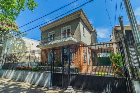 VENTA DE CASA 6 DORM CON BARBACOA EN PRADO
