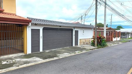 Venta de Casa + APTO en San Vicente de Moravia. RAH 25-1978