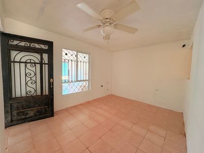 Venta de Casa de 1 piso. Col. LINDAVISTA. Poniente de Mérida. Foto 5 de 9