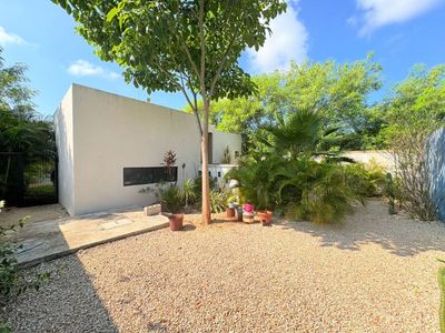 Venta de Casa de 1 piso. Col. LINDAVISTA. Poniente de Mérida. Foto 2 de 9