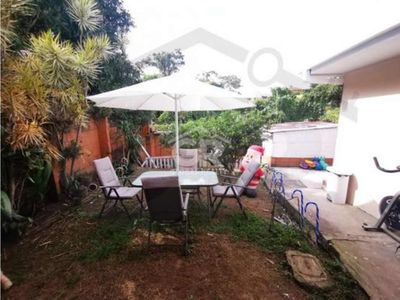  Venta de casa de Una Planta en residencia en San Antonio, Desamparados