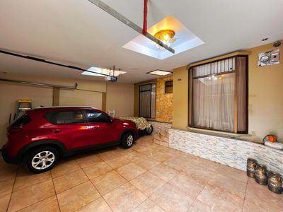 Venta de Casa en Agua Caliente, Cartago.