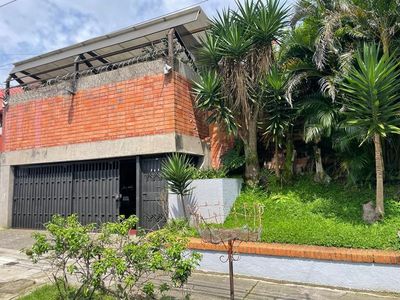 Venta de Casa en Calle Blancos, San José.