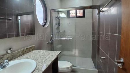 Venta de Casa en Costa Sur. EL DORAL