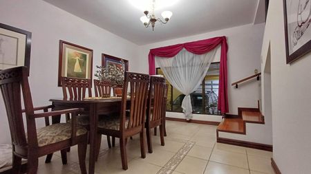 Venta de Casa en Curridabat, San José. RAH 26-225 Foto 5 de 10