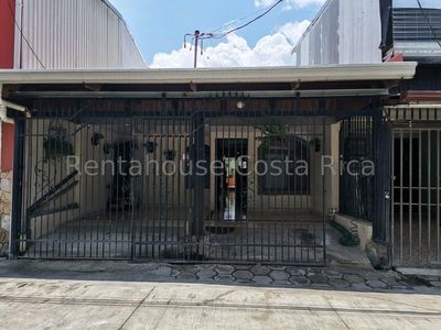 Venta de Casa en El Tejar, Alajuela. RAH 23-1532