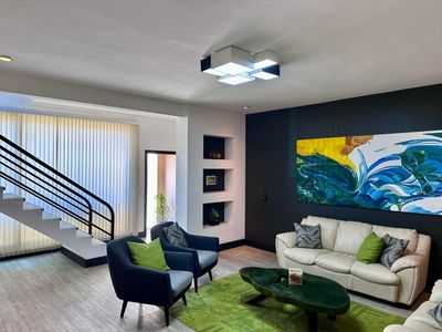 Venta de Casa en Escazú, San José. RAH 24-33 Imagem 2 de 10