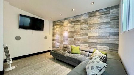 Venta de Casa en Escazú, San José. RAH 24-33 Imagem 8 de 10