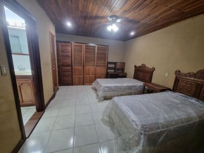 Venta de Casa en Granadilla de Curridabat. Foto 4 de 10