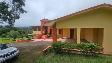 Venta de Casa en Moravia, San José. 