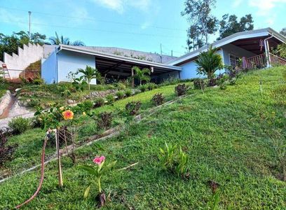 Venta de Casa en Parrita, Puntarenas.