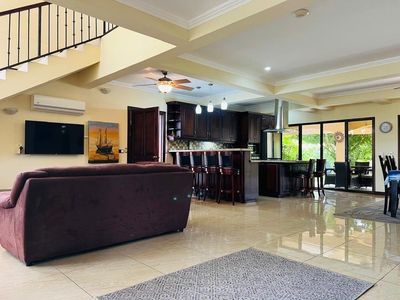 Venta de Casa en Parrita, Puntarenas. Foto 3 de 10