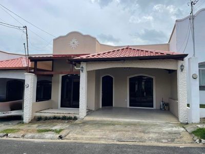 Venta de Casa en San Francisco de Heredia. RAH 26-291
