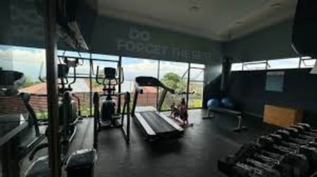  Venta de casa moderna en condominio reciente – San Antonio de Escazú