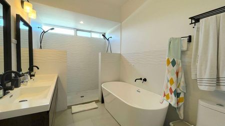 Venta de casa moderna en Guachipelín de Escazú  