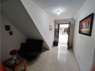 VENTA DE CASA PRIMER PISO EN BELLO SECTOR CABAÑAS