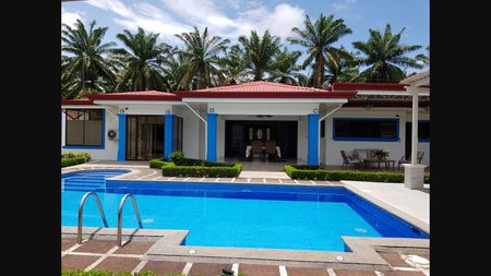 Venta de Casas de Playa en Parrita - Parrita Foto 2 de 16