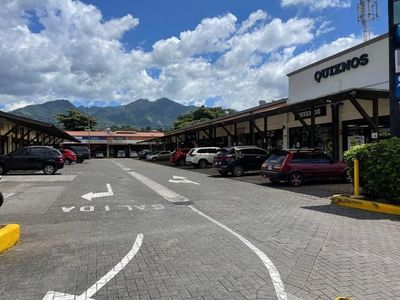 Venta de Local Comercial en San Rafael de Escazú.