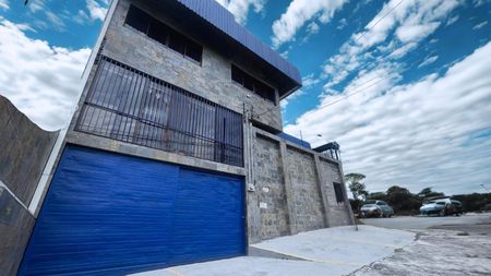 Venta de Locales comerciales en Catedral - San josé