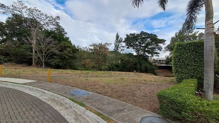 Venta de Lote en La Guácima, Alajuela. RAH 26-38