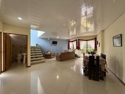 Venta de Moderna Casa de 2 plantas en San Pablo, Heredia. Foto 7 de 10