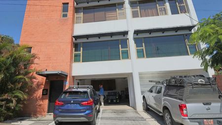  Venta Edificio Oficina Picture 2 of 19
