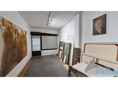 Venta local con vivienda en Centro