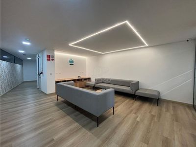 VENTA MODERNA OFICINA EN LOS COLORES